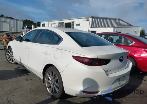 2019 Mazda Mazda3 Select Package z USA, uszkodzony, nr VIN 3MZBPAAL3KM107236